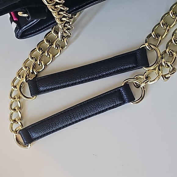 Betsey Johnson White Black Striped Lipstick Applique Hand Bag PurseChain Straps - Picture 8 of 16